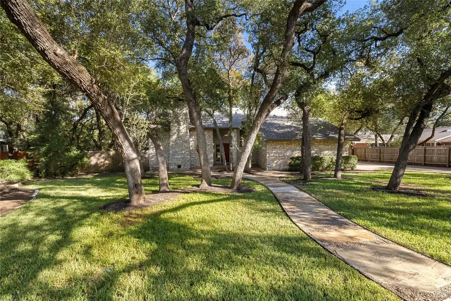 8505 Greenflint LN, Austin, TX 78759