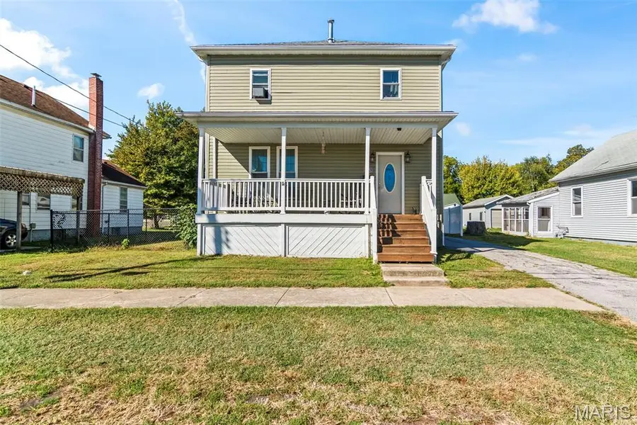 609 N Van Buren ST, Litchfield, IL 62056