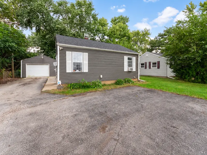9S836 State Route 47, Sugar Grove, IL 60554