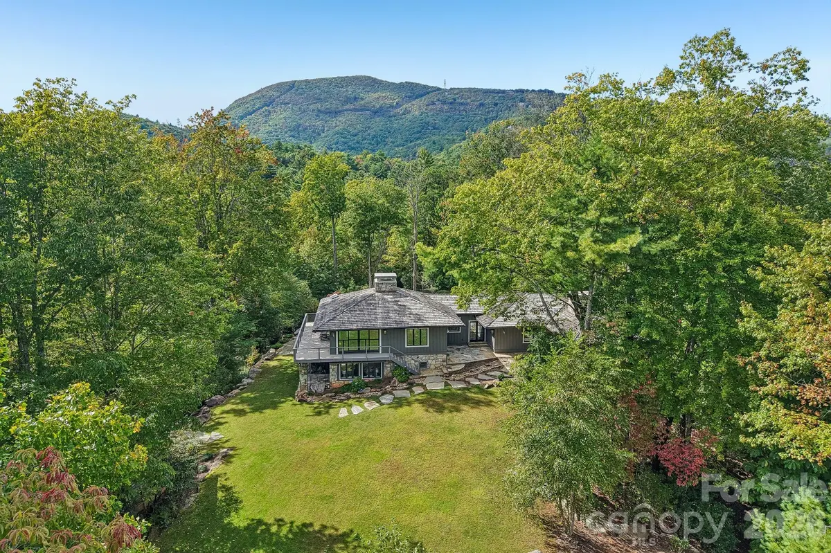 2272 West Club BLVD, Lake Toxaway, NC 28747