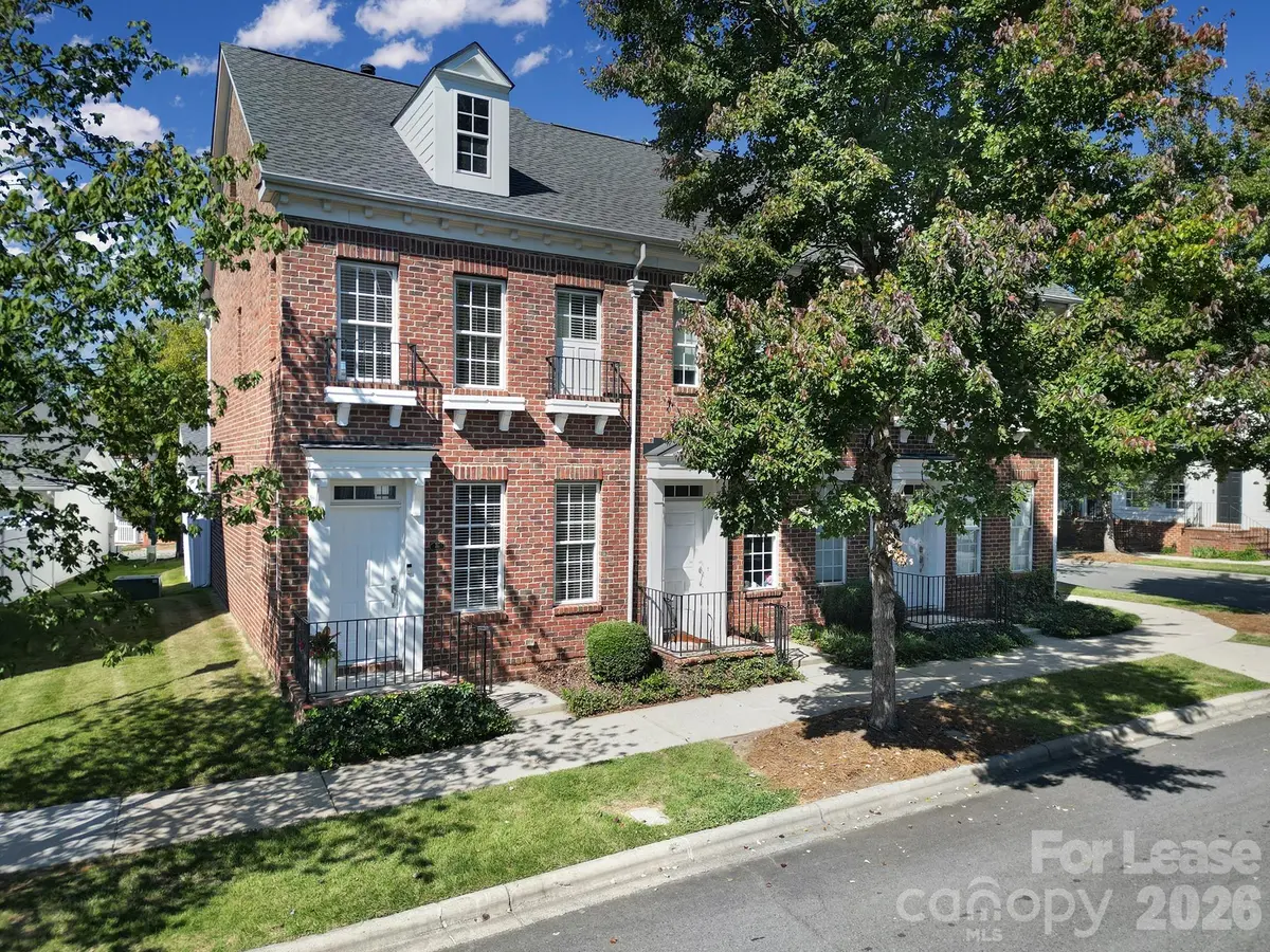 635 Old Meeting WAY, Davidson, NC 28036