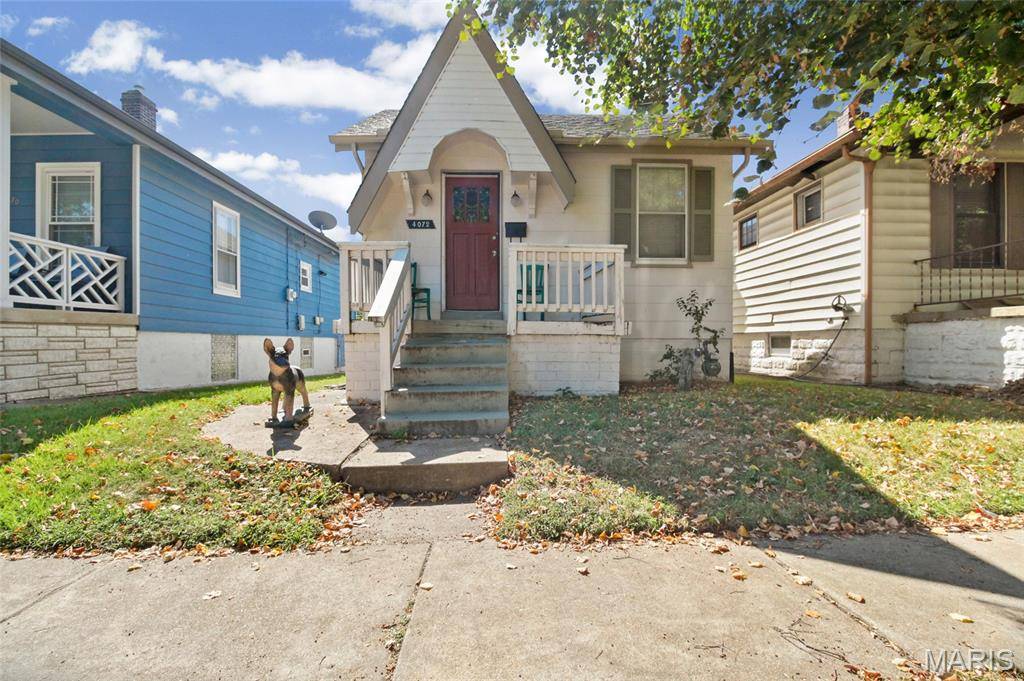 4072 Burgen AVE, St Louis, MO 63116