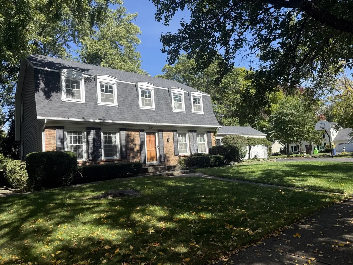 821 Timber Trail DR, Naperville, IL 60565