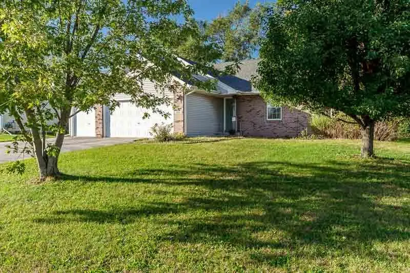 645 Winfield DR, South Beloit, IL 61080