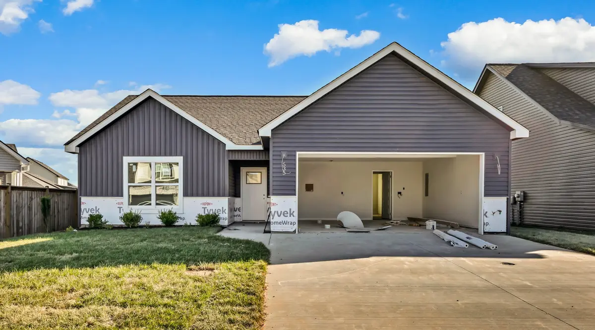 535 Ayden Ln, Clarksville, TN 37042