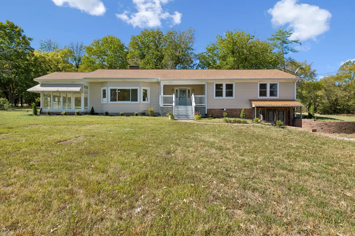 2036 Sparta Pike, Lebanon, TN 37090