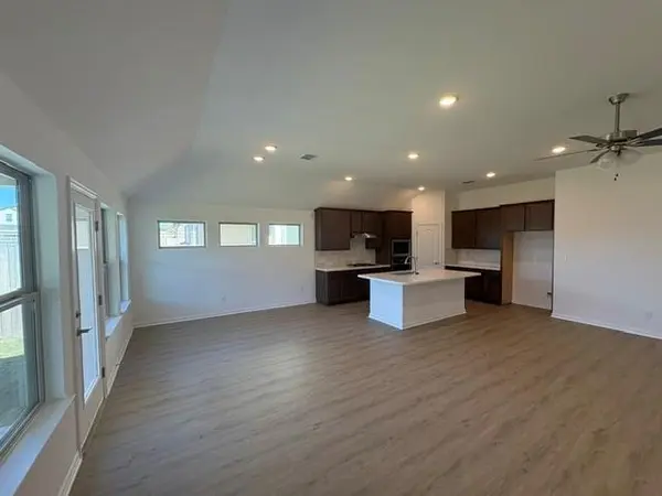 13612 Endless Narrow LN, Elgin, TX 78621