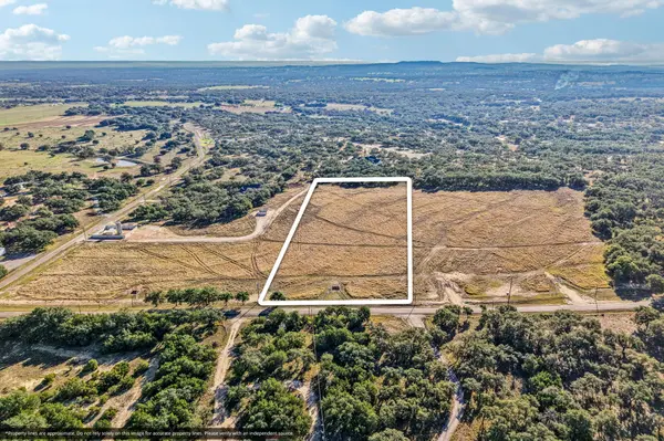 2124 Old Marble Falls RD, Round Mountain, TX 78663