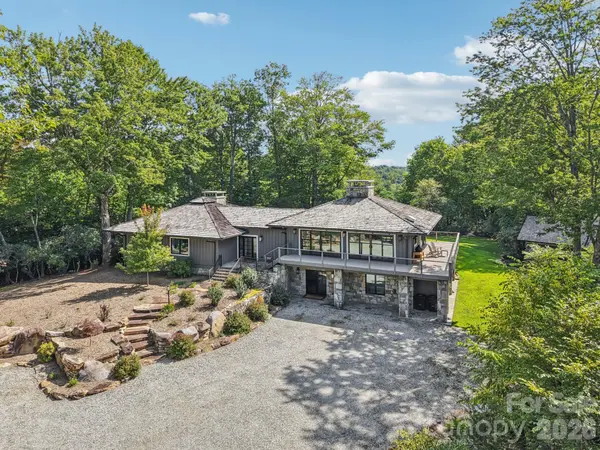 2272 West Club BLVD, Lake Toxaway, NC 28747