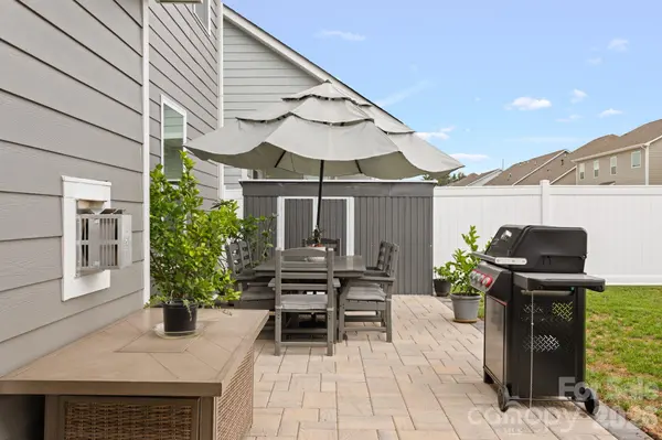 30 Silverthorne CT, Hendersonville, NC 28792
