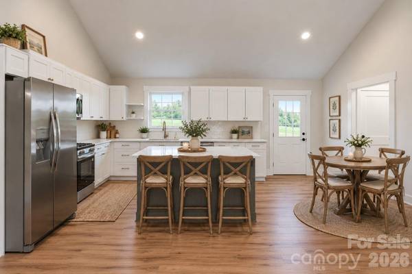 6292 Hill Gates TRL, Cherryville, NC 28021