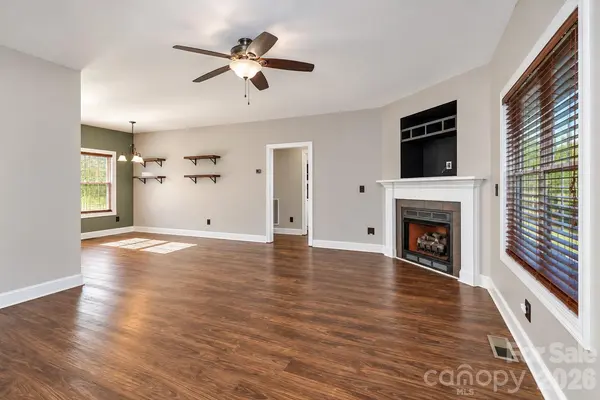 138 Westhaven DR, Statesville, NC 28625
