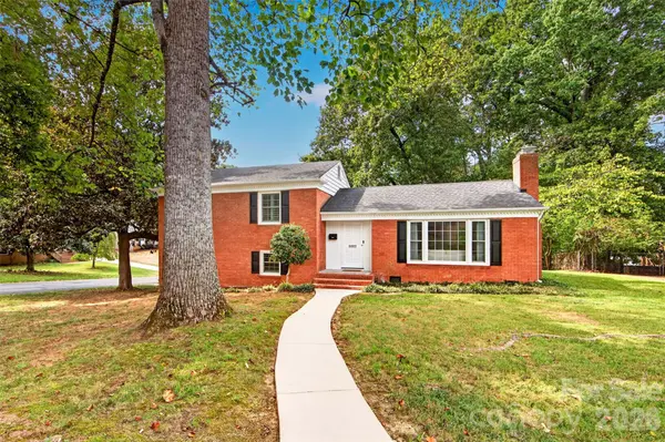 3022 Finley PL, Charlotte, NC 28210