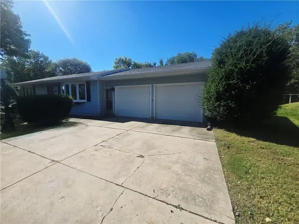 412 Rainbow DR, Rock Port, MO 64482
