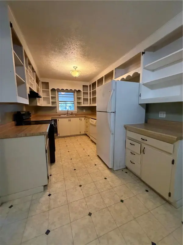 704 N 9th ST, Independence, KS 67301