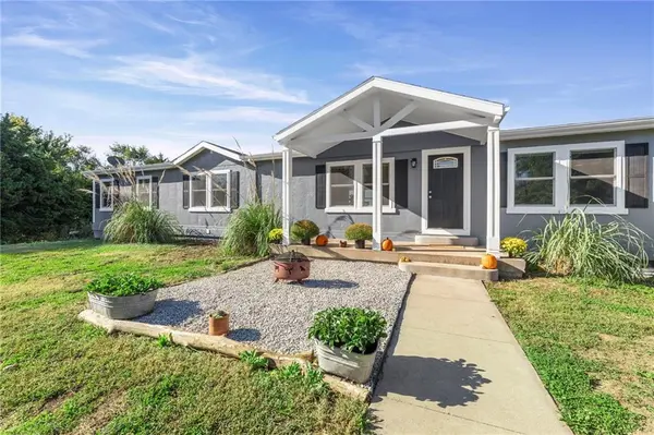39340 Indianapolis RD, Lane, KS 66042