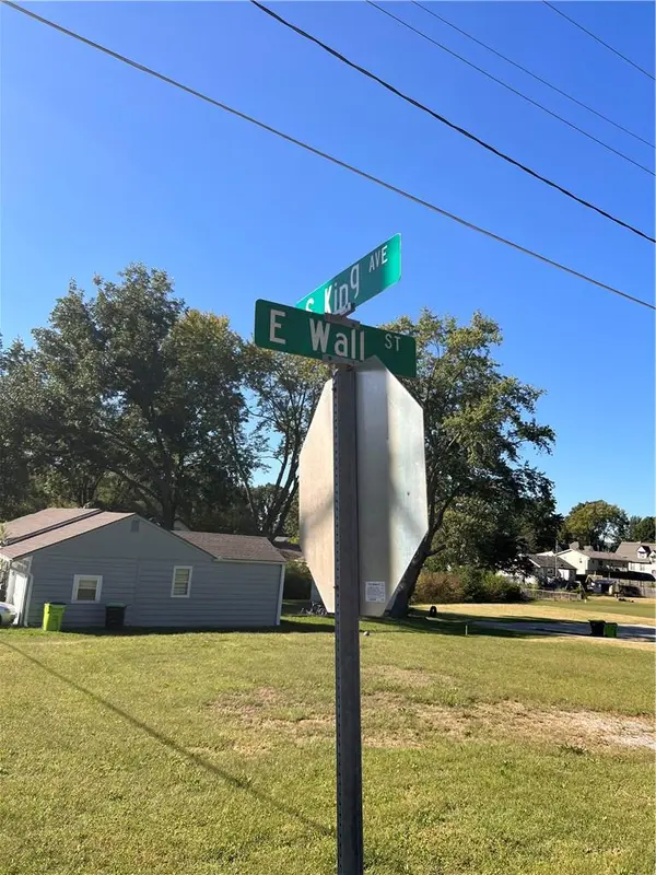 King ST, Harrisonville, MO 64701