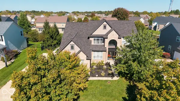 15356 Ackerley DR, Fishers, IN 46040