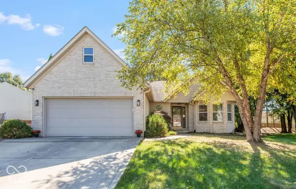 688 Prince DR, Greenwood, IN 46142