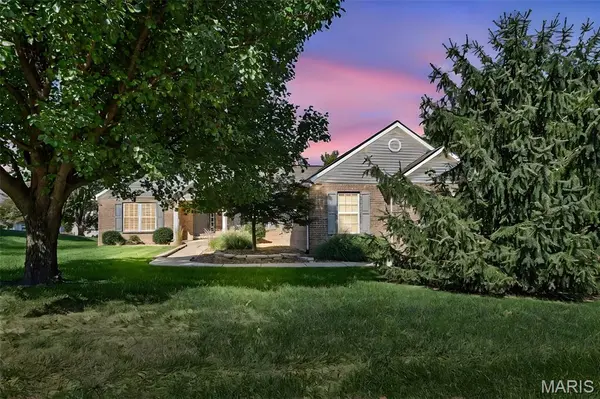 821 Turnberry RD, Belleville, IL 62223