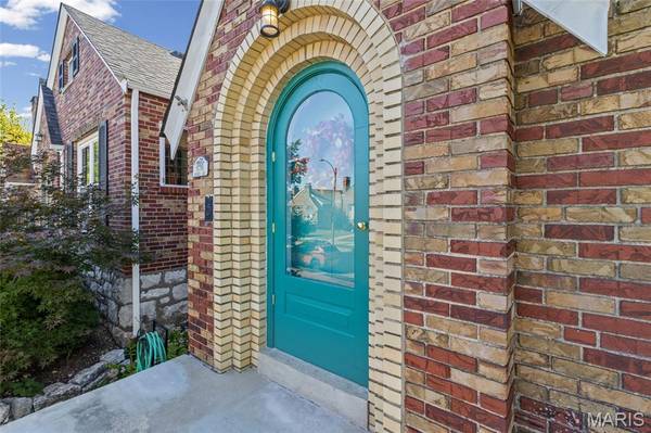 5718 Mardel AVE, St Louis, MO 63109