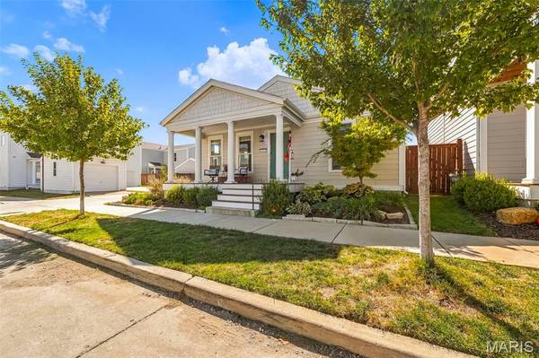 6002 Suntan DR, St Charles, MO 63301