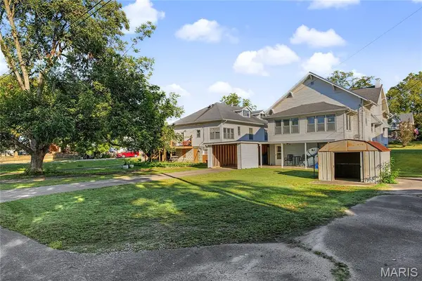 407 E Maple ST, Scott City, MO 63780