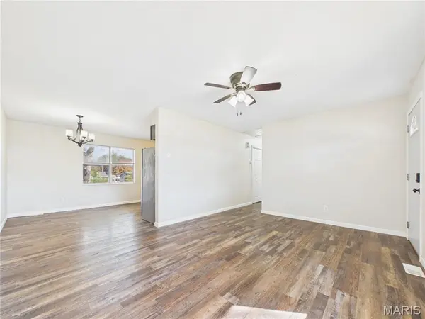 1016 Crestview LN, Perryville, MO 63775