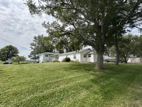 18527 Poland RD, Danville, IL 61834