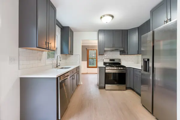 1465 Jasper DR, Wheaton, IL 60189