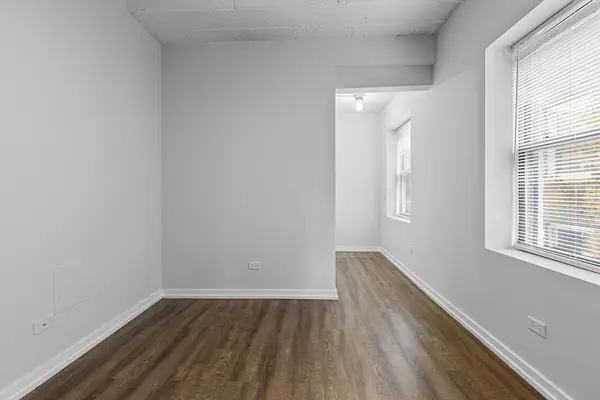 5718 N Winthrop AVE #404, Chicago, IL 60660