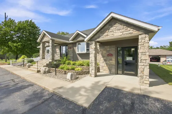 109 S Halleck ST, Demotte, IN 46310
