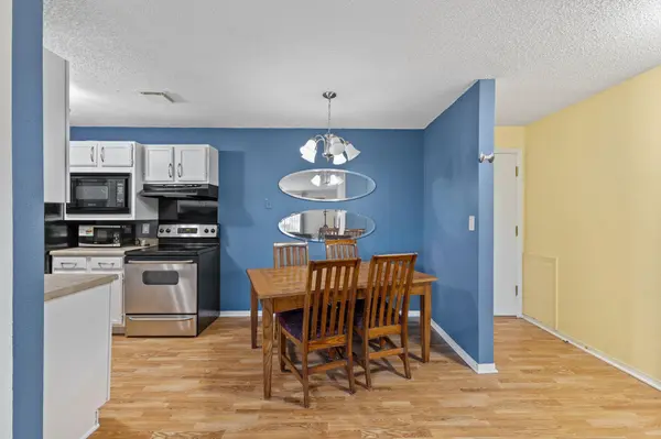 4 Pine Tree DR #314, Arden Hills, MN 55112