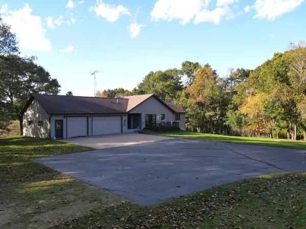 W2089 Spring Creek RD, Durand, WI 54736