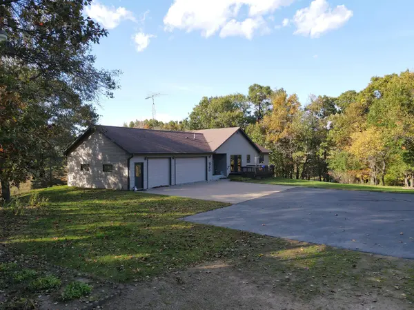 W2089 Spring Creek RD, Durand, WI 54736