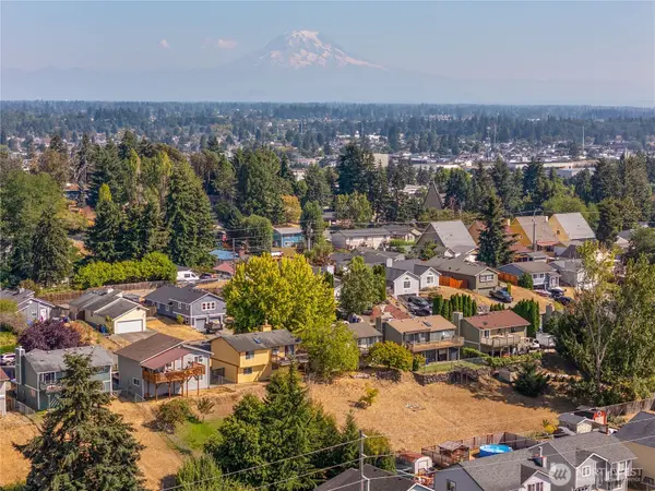 5910 S Verde ST, Tacoma, WA 98409