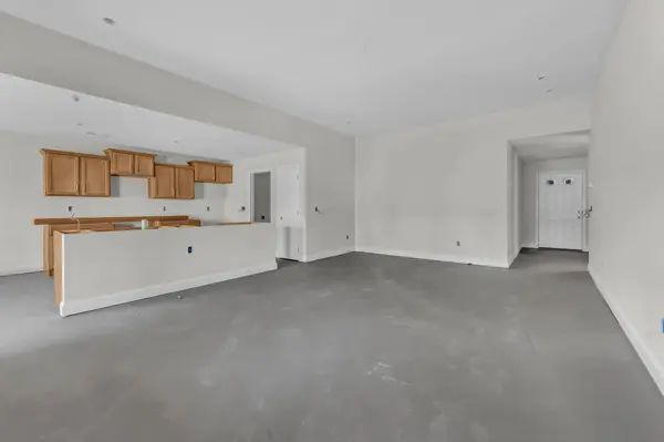 183 Donegal Dr, Clarksville, TN 37042