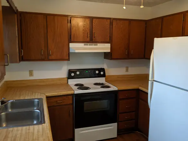 8183 Bonnafair Dr #B, Hermitage, TN 37076