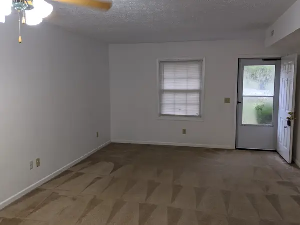 8183 Bonnafair Dr #B, Hermitage, TN 37076