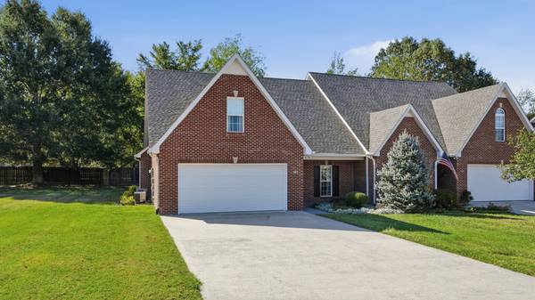 105 Greystone Pl, Tullahoma, TN 37388