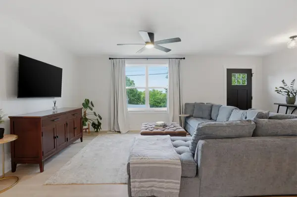 628 Maplewood Ln, Nashville, TN 37216