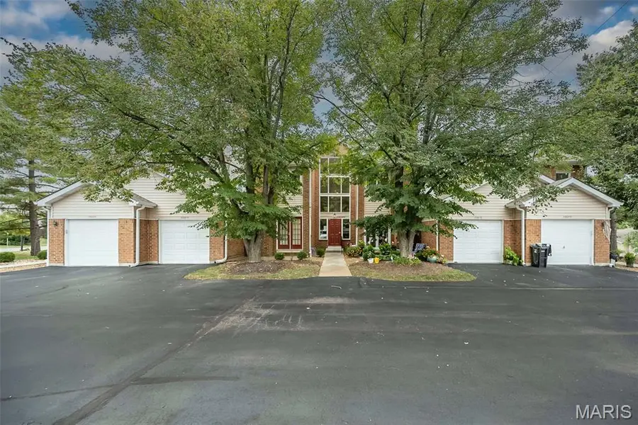1300 Holgate DR #G6, Unincorporated, MO 63021