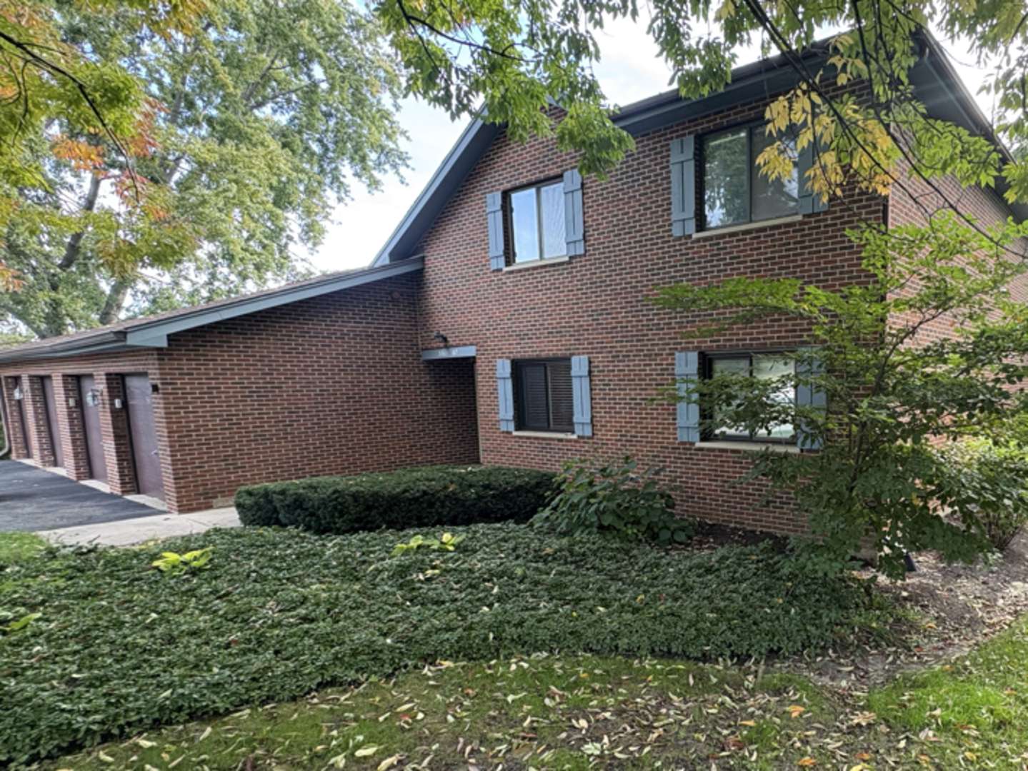 5365 NEWPORT DR #C, Lisle, IL 60532