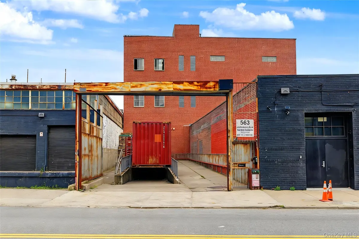 563 Johnson AVE, Brooklyn, NY 11237