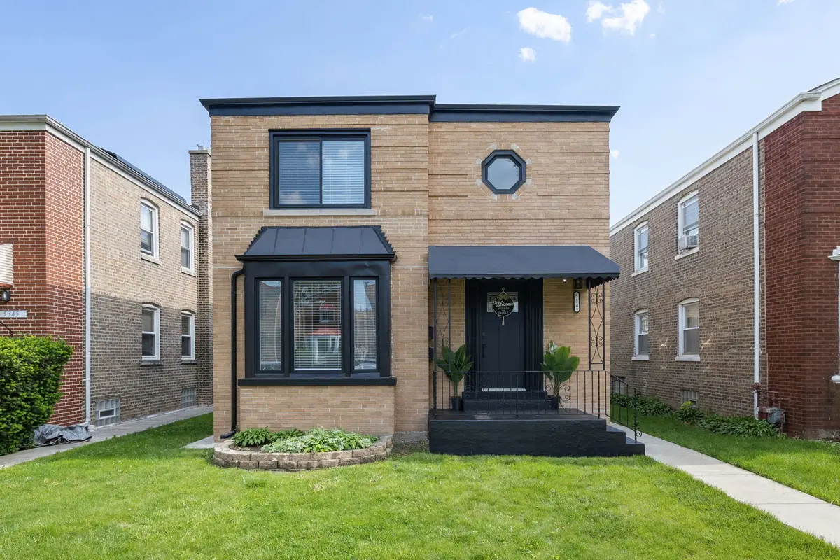 5347 W Gladys AVE #1, Chicago, IL 60644