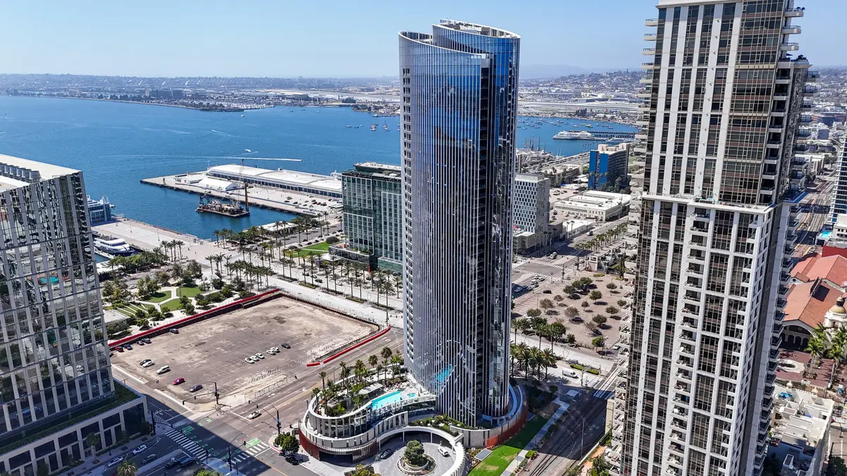 888 W E ST #2602, San Diego, CA 92101