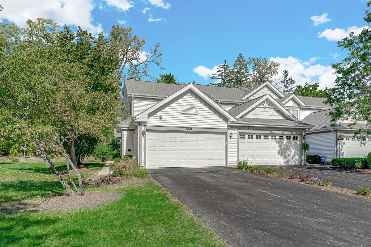 560 Jennifer CIR, Mundelein, IL 60060