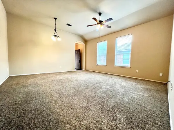 1430 Ravenwood Lane, Mansfield, TX 76063
