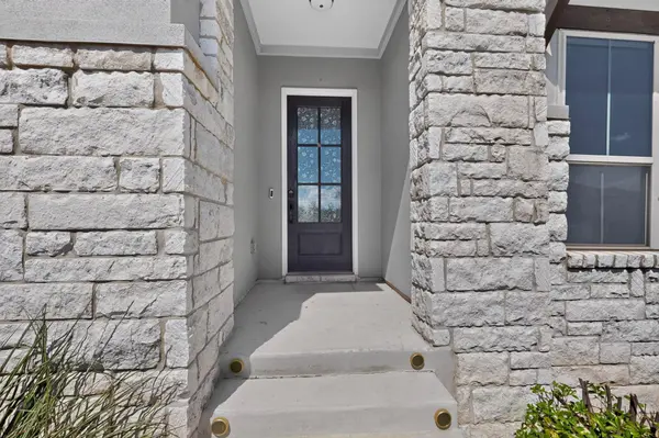 305 Palatino BND, Liberty Hill, TX 78642