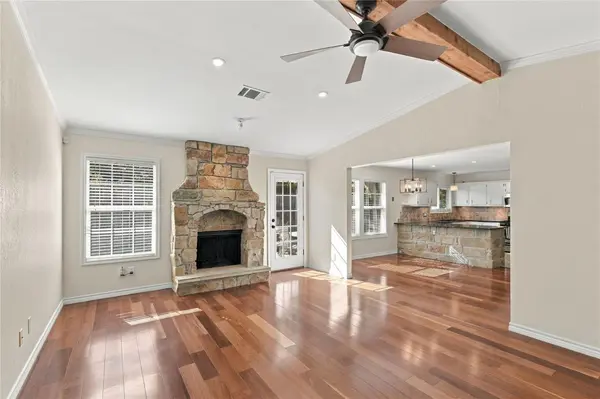 7700 Banpass LN, Austin, TX 78736